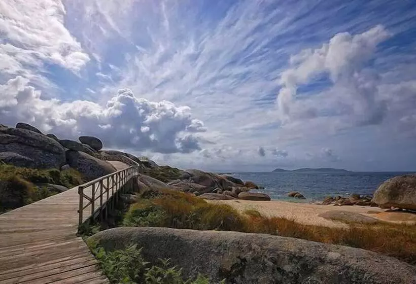 בית מלון כפרי La Noyesa  Superior