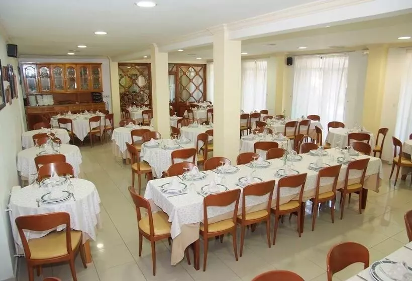 בית מלון כפרי La Noyesa  Superior