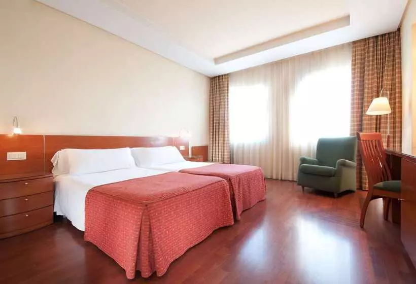 هتل Madrid Chamartín Affiliated By Meliá