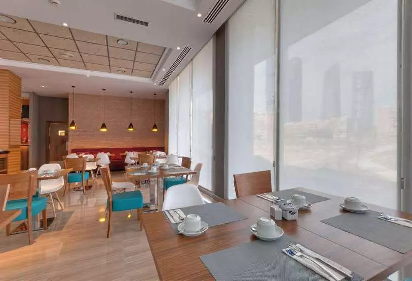 هتل Madrid Chamartín Affiliated By Meliá