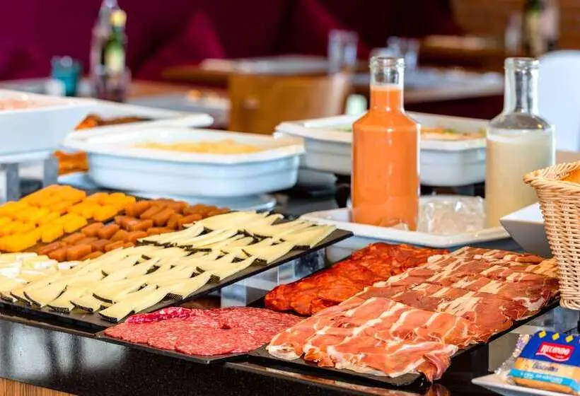 هتل Madrid Chamartín Affiliated By Meliá