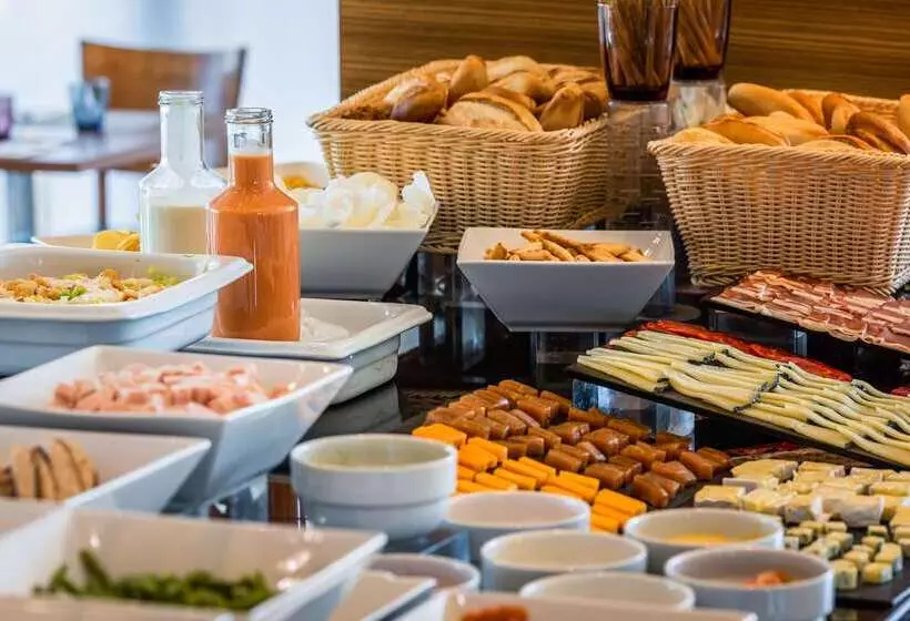 هتل Madrid Chamartín Affiliated By Meliá