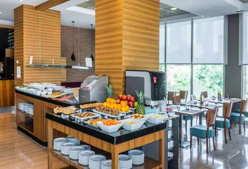 هتل Madrid Chamartín Affiliated By Meliá