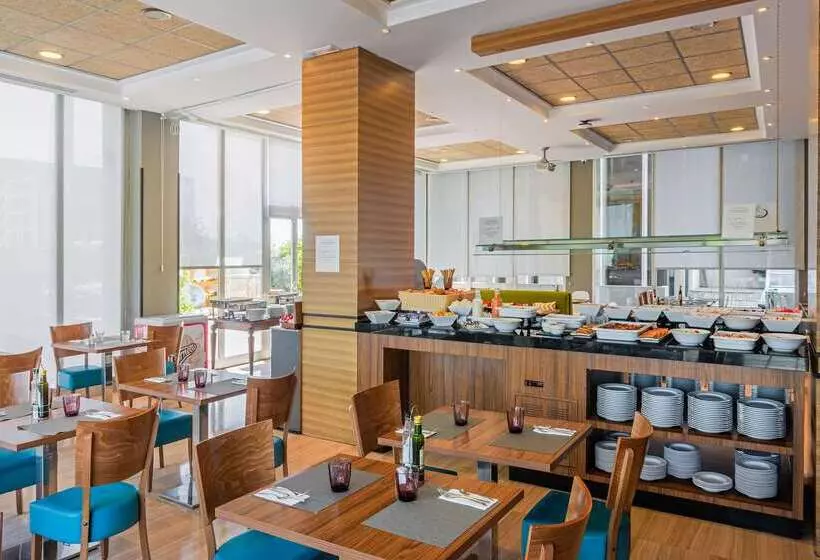 هتل Madrid Chamartín Affiliated By Meliá