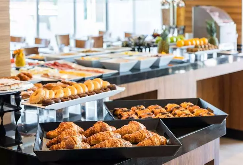 هتل Madrid Chamartín Affiliated By Meliá