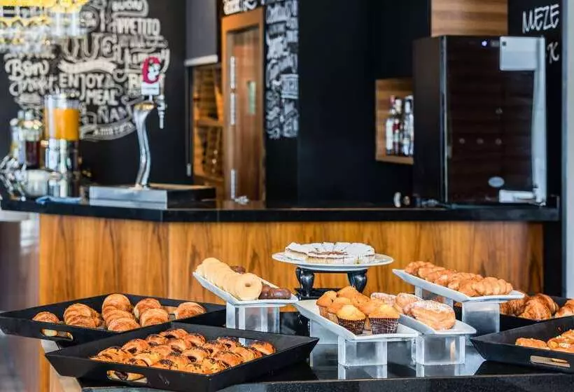 هتل Madrid Chamartín Affiliated By Meliá