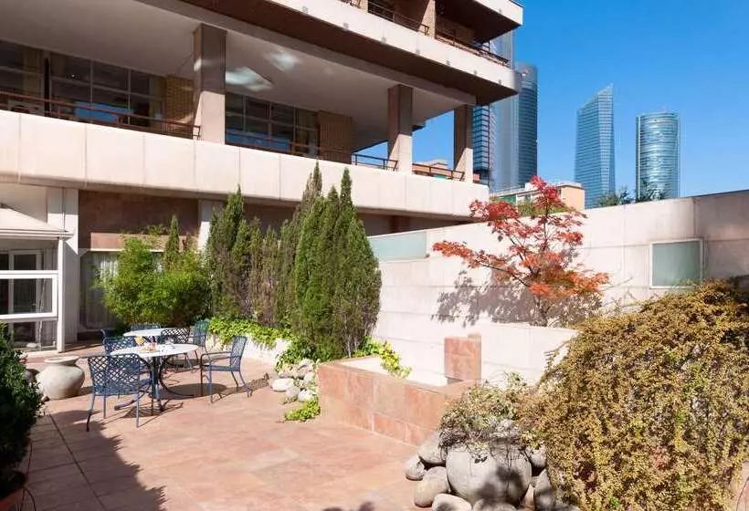 هتل Madrid Chamartín Affiliated By Meliá