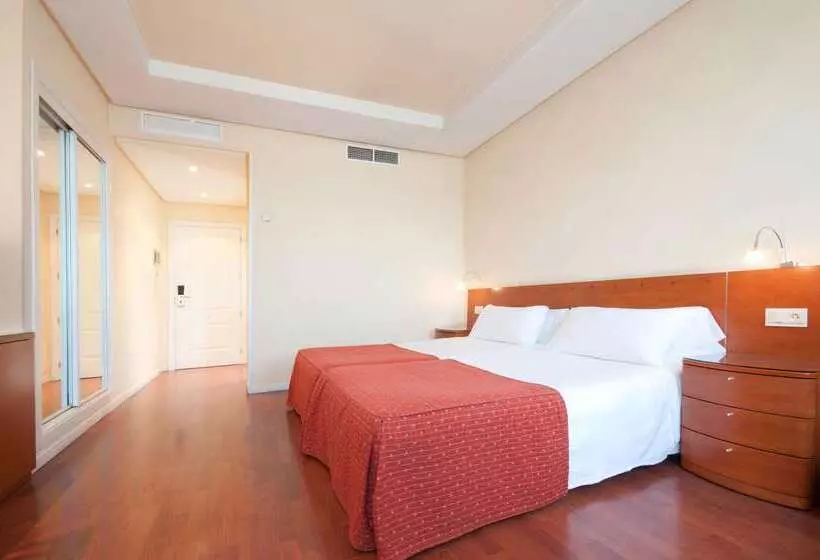 هتل Madrid Chamartín Affiliated By Meliá