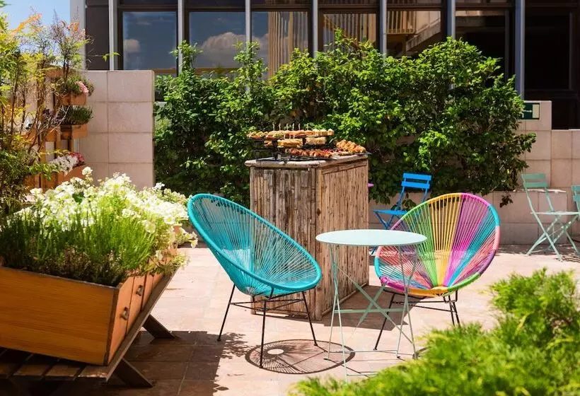 هتل Madrid Chamartín Affiliated By Meliá