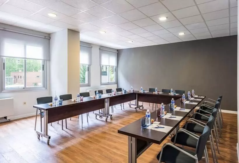 هتل Madrid Chamartín Affiliated By Meliá