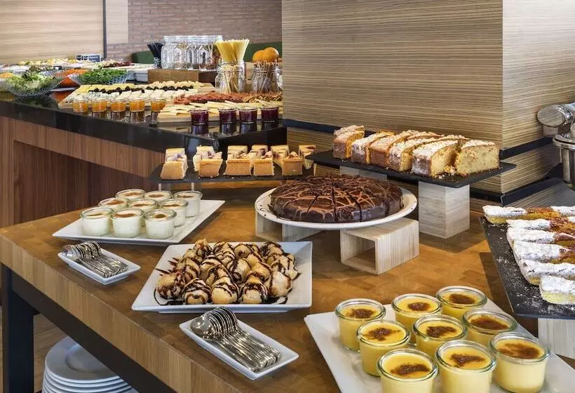 هتل Madrid Chamartín Affiliated By Meliá