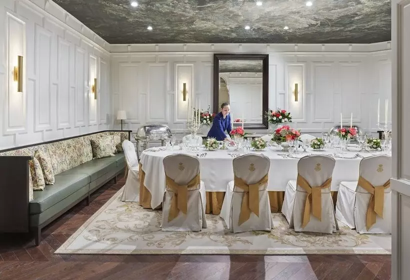 هتل Mandarin Oriental Ritz, Madrid