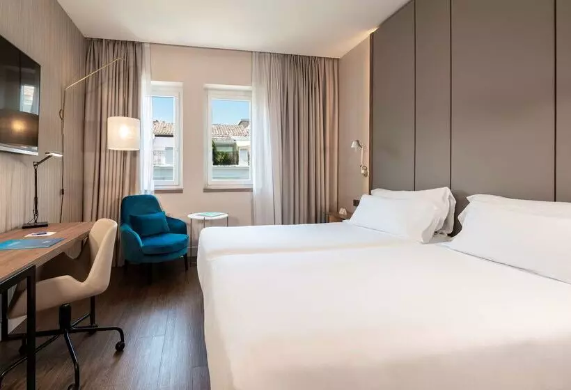 هتل NH Madrid Lagasca