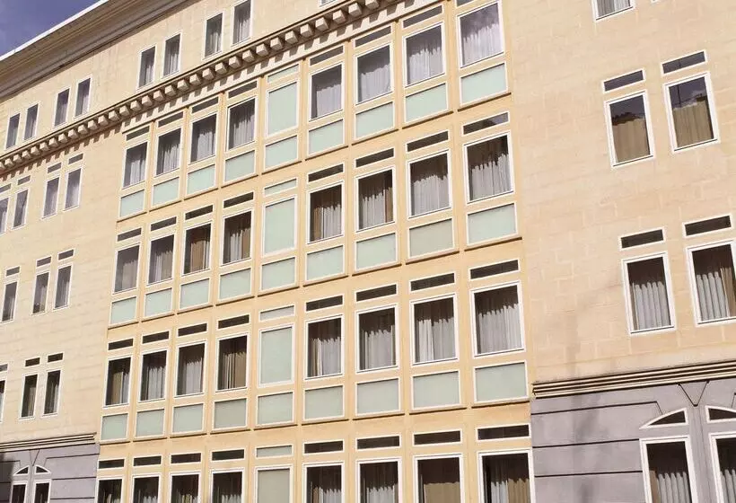 هتل NH Madrid Lagasca