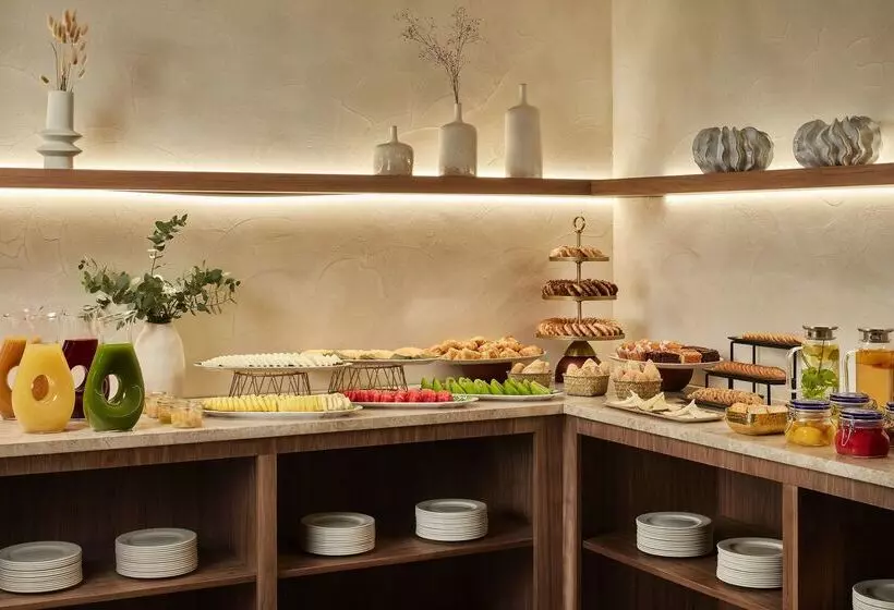 هتل NH Madrid Lagasca