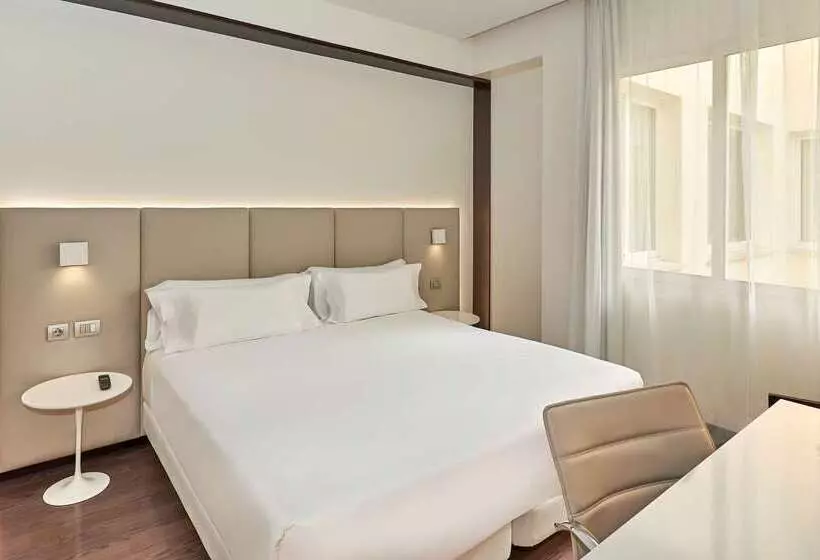 هتل NH Madrid Lagasca