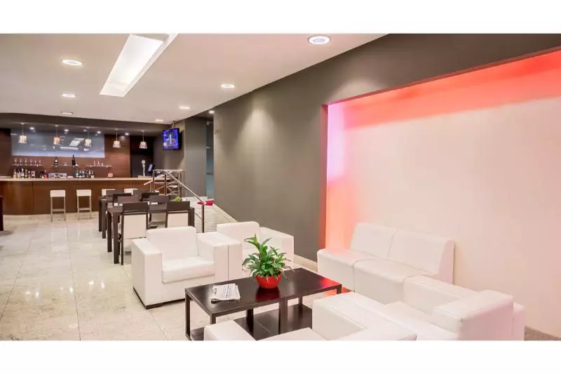 酒店 Occidental Vigo