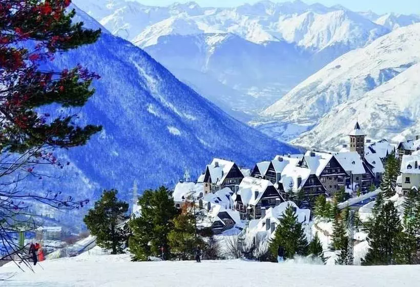 בית מלון כפרי & Restaurante Pena