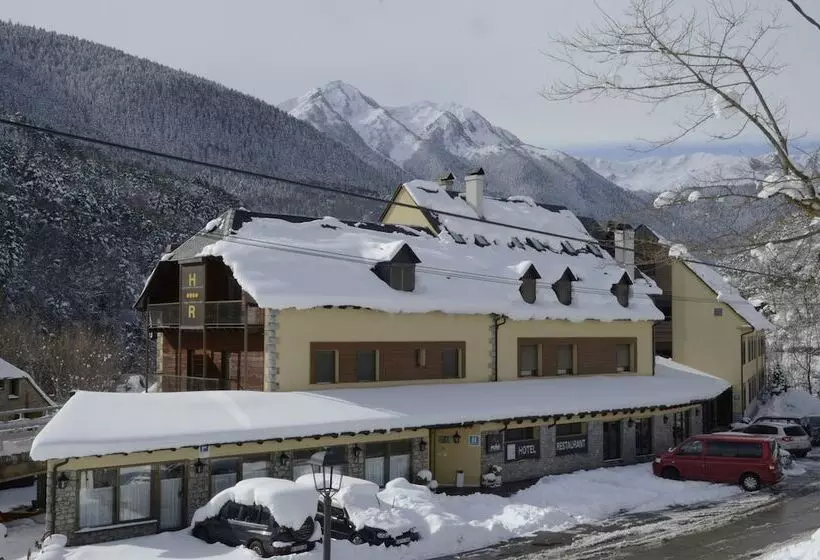 בית מלון כפרי & Restaurante Pena