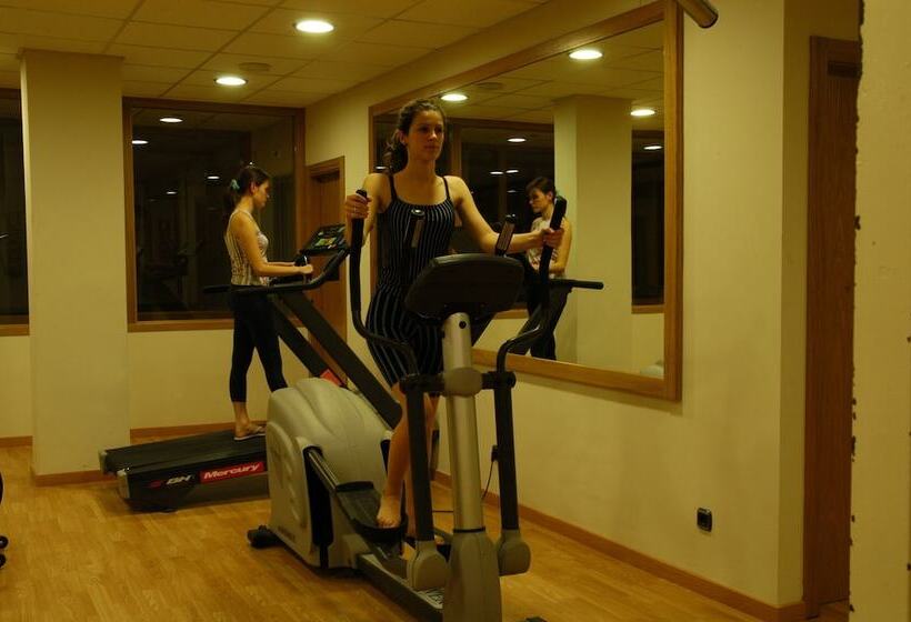 ホテル & Restaurante Pena