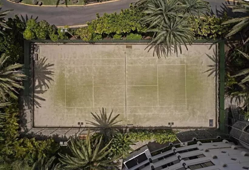 Hotelli Seaside Palm Beach