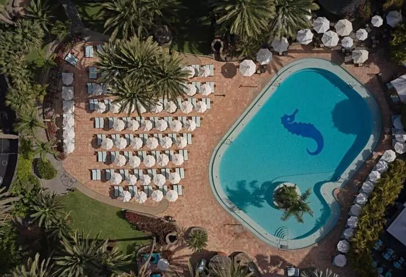 Hotelli Seaside Palm Beach