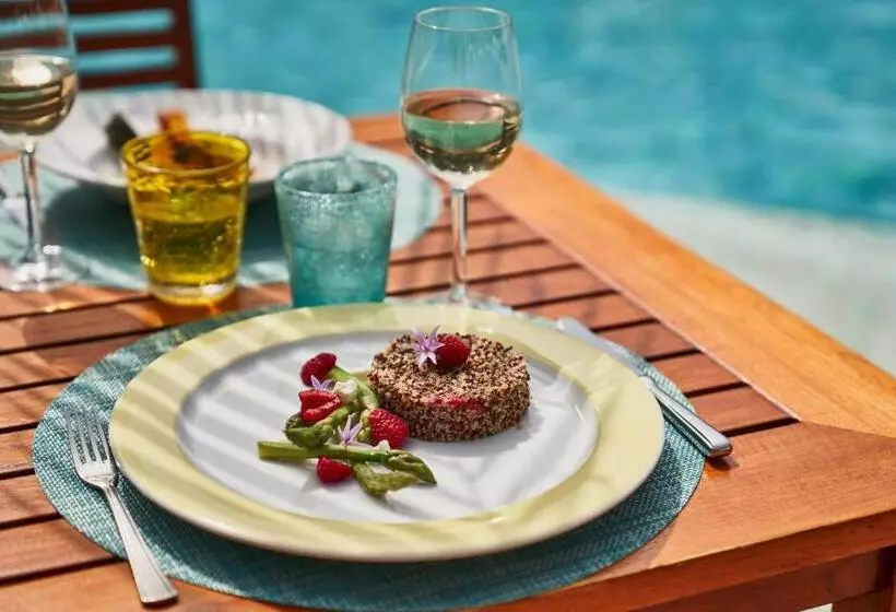 Hotelli Seaside Palm Beach