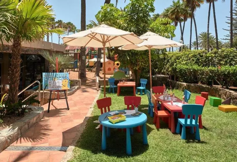 Hotelli Seaside Palm Beach