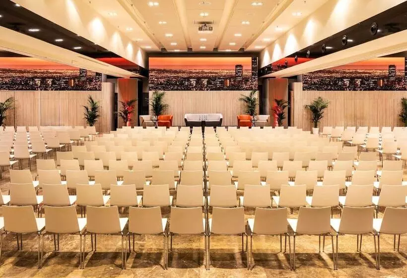 Novotel Madrid Center
