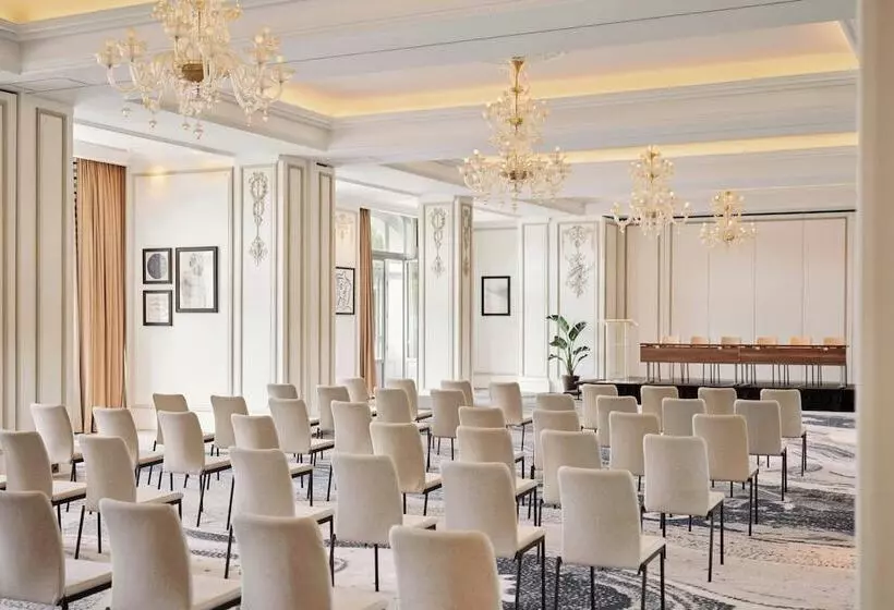 The Palace, a Luxury Collection Hotel, Madrid