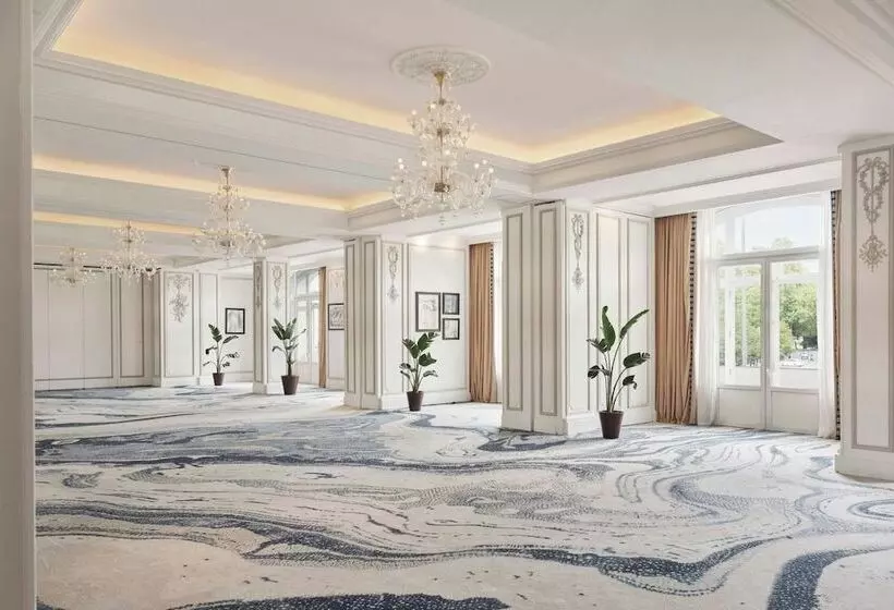 The Palace, a Luxury Collection Hotel, Madrid