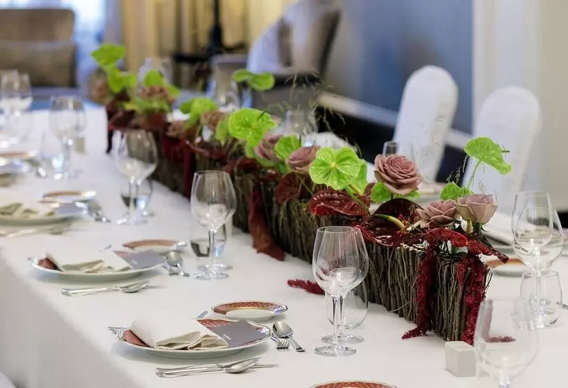 The Palace, a Luxury Collection Hotel, Madrid
