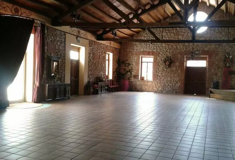 Отель Ribera Del Duero