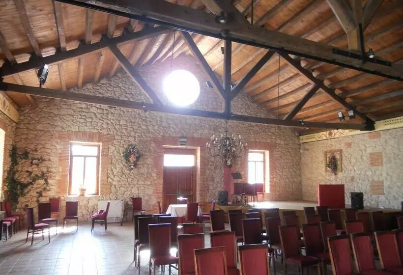 Отель Ribera Del Duero