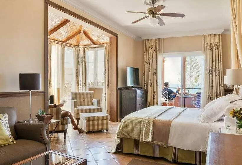 Hotel Bahia del Duque