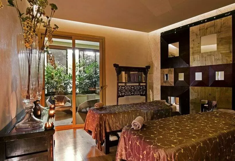 Hotel Bahia del Duque