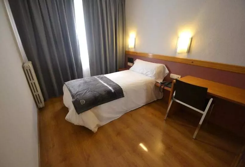 Hotel Brujas De Irues