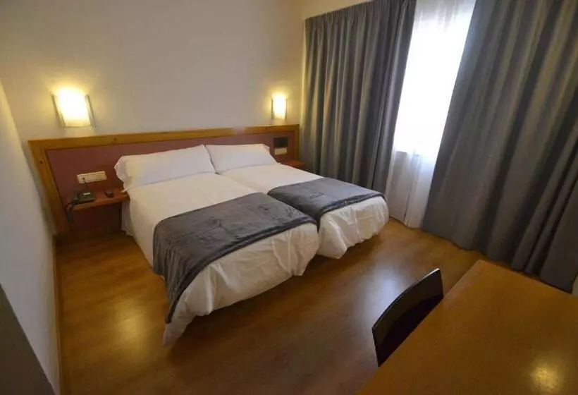 Hotel Brujas De Irues