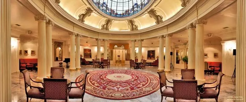 فندق Carlton