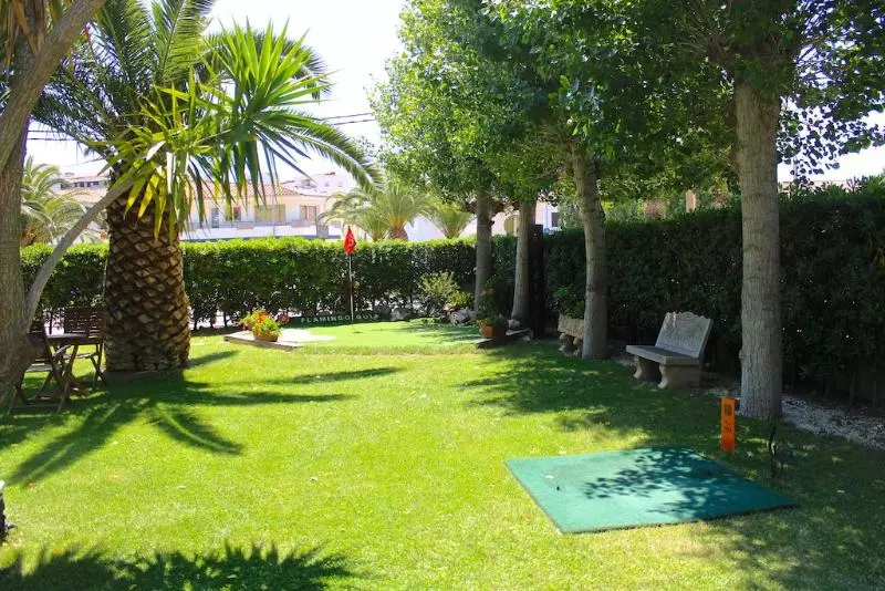 호텔 Checkin Flamingo