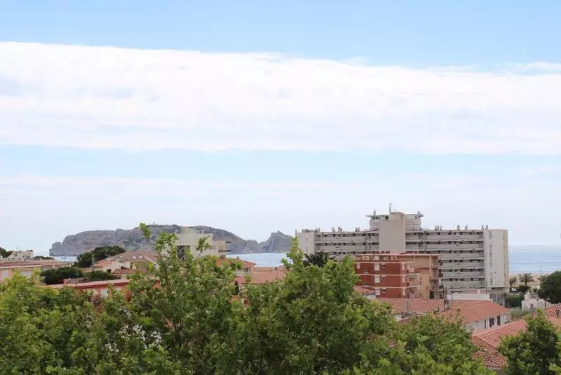 호텔 Checkin Flamingo