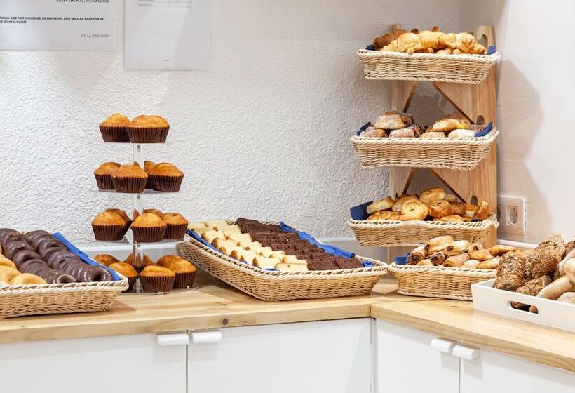 هتل Checkin Torredembarra