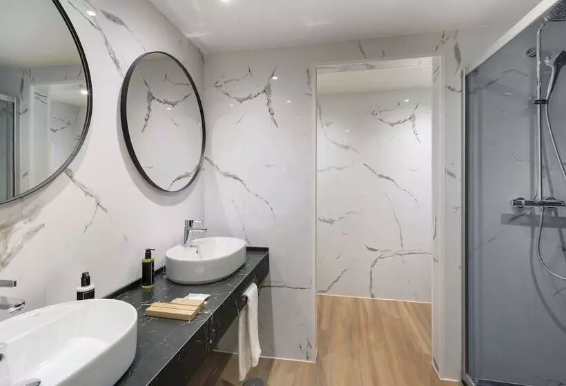 酒店 Exe Sevilla Macarena