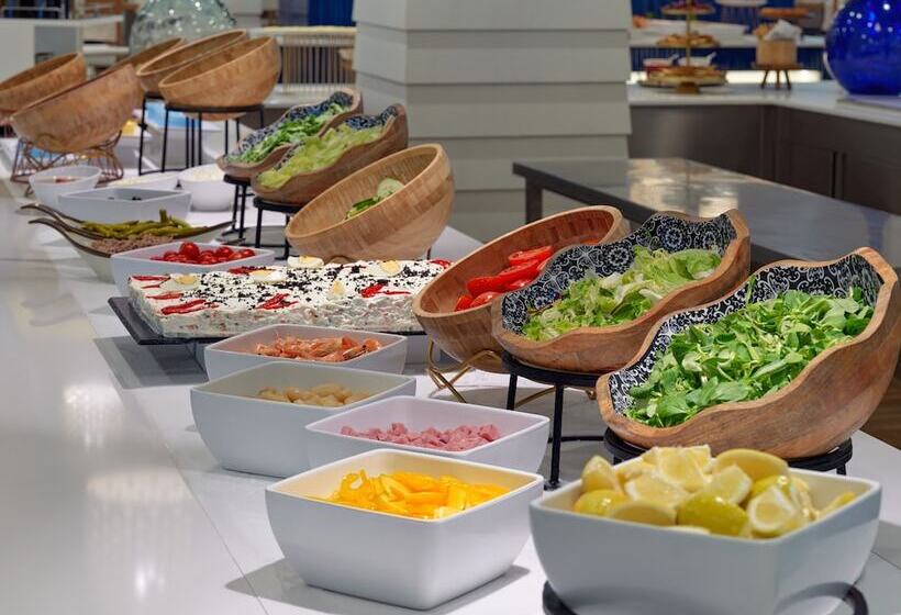 هتل H10 Vintage Salou - Adults Only