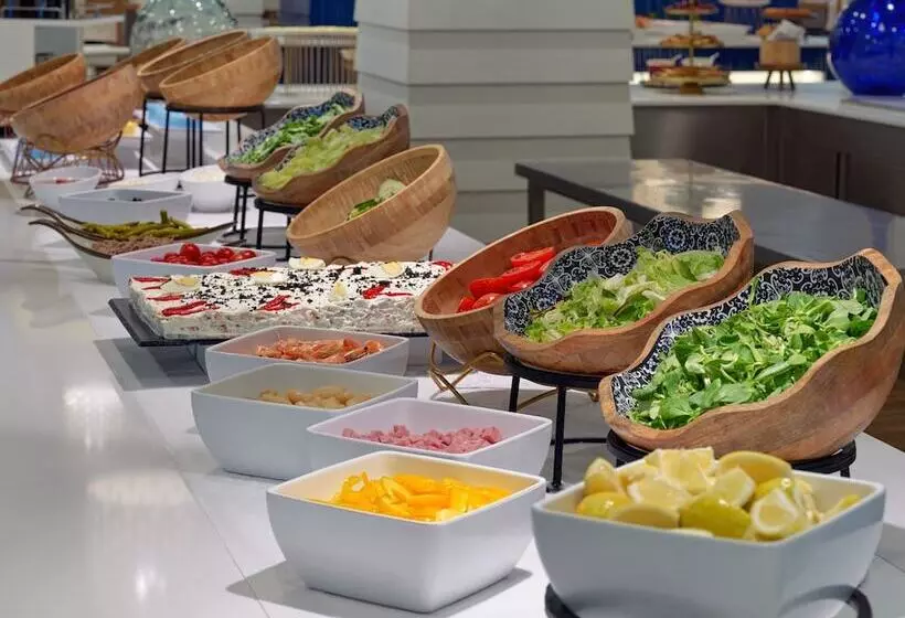 ホテル H10 Vintage Salou - Adults Only