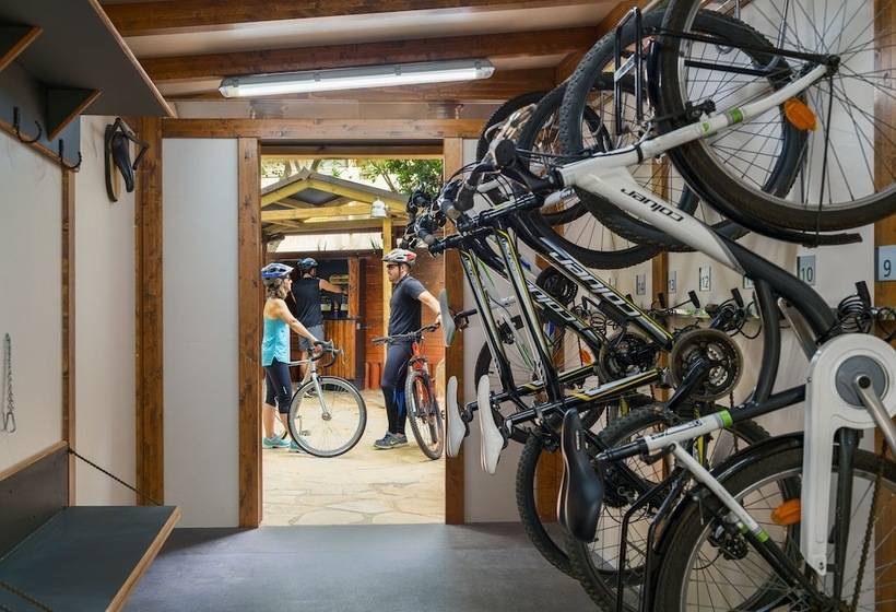 هتل H10 Vintage Salou - Adults Only