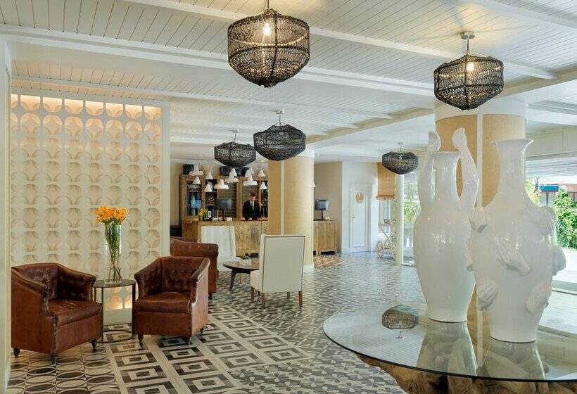 هتل H10 Vintage Salou - Adults Only