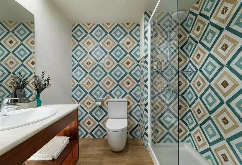 ホテル H10 Vintage Salou - Adults Only