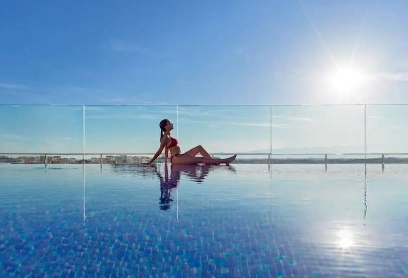 هتل H10 Vintage Salou - Adults Only
