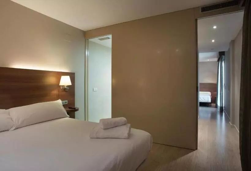 Hotelli Ibis Styles Figueres Ronda